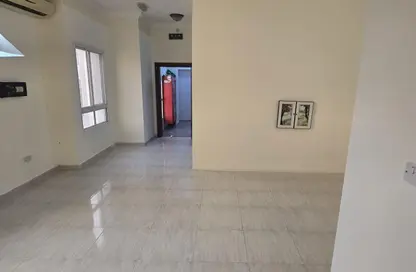 شقة - 2 غرف نوم - 2 حمامات للايجار في شارع النصر - النصر - الدوحة