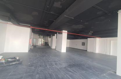 Show Room - Studio - 2 Bathrooms for rent in Salwa Commercial Building - Salwa Road - Doha