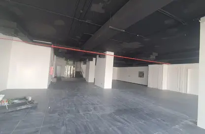 Show Room - Studio - 2 Bathrooms for rent in Salwa Commercial Building - Salwa Road - Doha