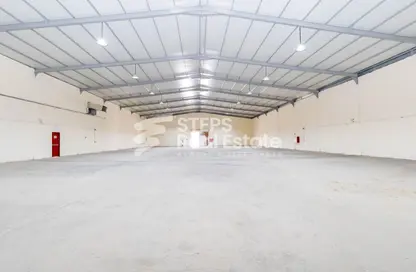 Warehouse - Studio - 1 Bathroom for rent in Industrial Area 1 - Industrial Area - Doha