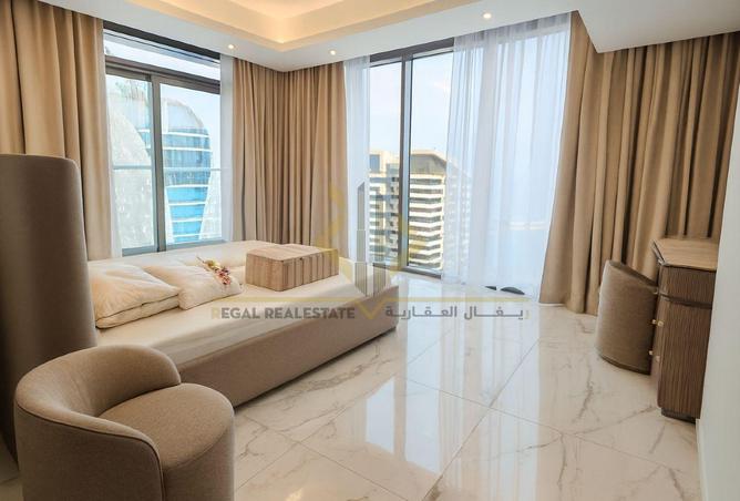 1032010 - Property Image 2