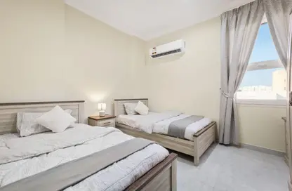 Apartment - 2 Bedrooms - 2 Bathrooms for rent in Al Sadd Road - Al Sadd - Doha