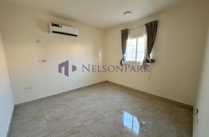 مجمع سكني - 5 غرف نوم - 4 حمامات للايجار في شارع  بو هامو - أبو هامور - الدوحة