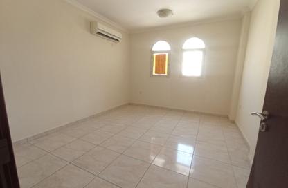 Apartment - 3 - 3 for rent in Al Mansoura - Al Mansoura - Doha