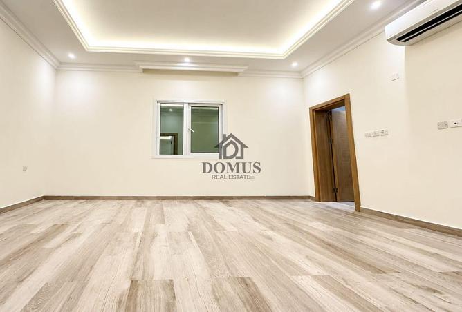 55176240 - Property Image 3