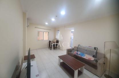 Apartment - 1 Bedroom - 1 Bathroom for rent in Umm Ghwailina Comm - Umm Ghuwalina - Umm Ghuwailina - Doha