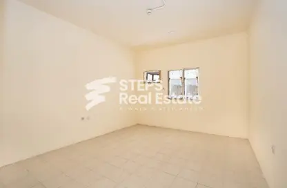 Labor Camp - Studio - 4 Bathrooms for rent in Industrial Area 4 - Industrial Area - Industrial Area - Doha Labor Camp - Studio - 4 Bathrooms for rent in Industrial Area 4 - Industrial Area - Industrial Area - Doha