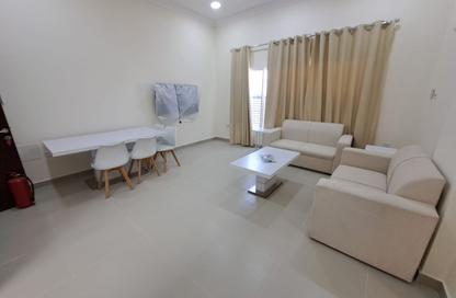 Apartment - 2 - 2 for rent in Madinat Khalifa Building 58 - Madinat Khalifa South - Madinat Khalifa - Doha