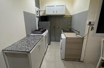 Apartment - Studio - 1 for rent in Old Salata - Salata - Doha
