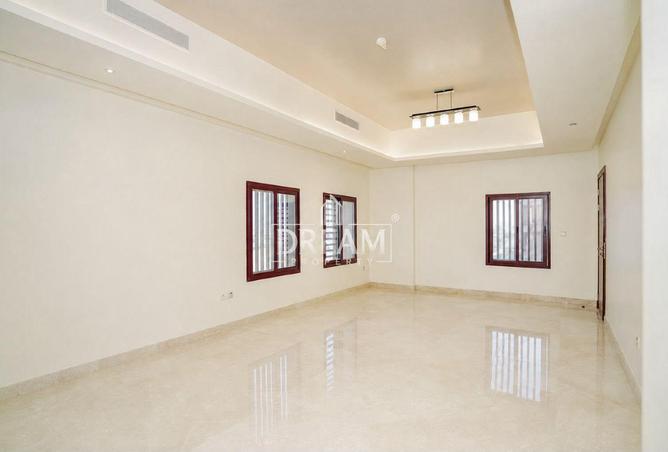 60836401 - Property Image 2