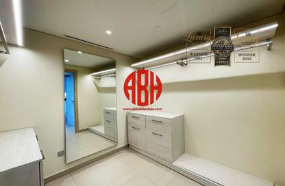 Apartment - 1 Bedroom - 2 Bathrooms for rent in Abraj Bay - Abraj Quartiers - The Pearl Island - Doha