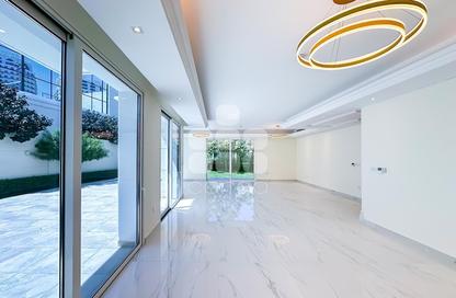 Villa - 6 Bedrooms - 7 Bathrooms for rent in Floresta Gardens - Floresta Gardens - The Pearl Island - Doha