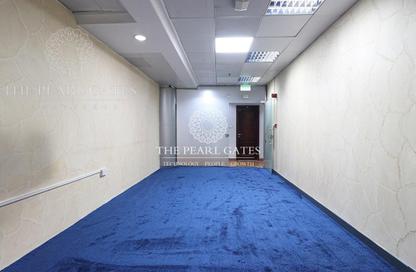 Office Space - Studio for rent in Banks street - Musheireb - Doha