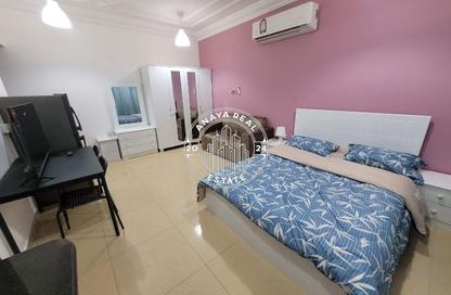 Villa - Studio - 1 Bathroom for rent in Al Markhiya Street - Al Markhiya - Doha