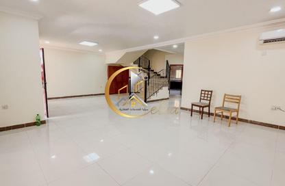 مجمع سكني - 5 غرف نوم - 5 حمامات للايجار في شارع بو هامو - أبو هامور - الدوحة مجمع سكني - 5 غرف نوم - 5 حمامات للايجار في شارع بو هامو - أبو هامور - الدوحة