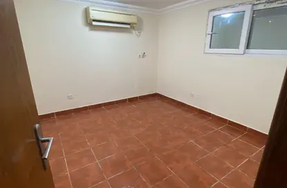 شقة - 3 غرف نوم - 2 حمامات للايجار في شارع المطار القديم - طريق المطار القديم - الدوحة