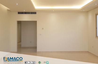 Apartment - 2 Bedrooms - 2 Bathrooms for rent in Fereej Bin Mahmoud - Doha