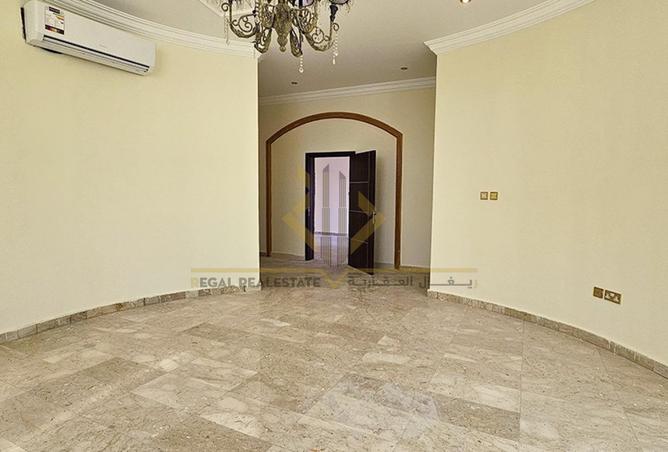 51952818 - Property Image 2