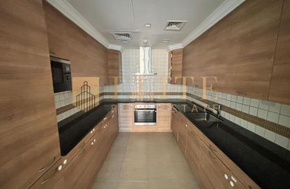 Apartment - 2 Bedrooms - 2 Bathrooms for rent in East Porto Drive - Porto Arabia - The Pearl Island - Doha