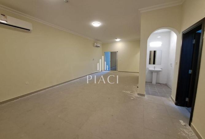 57085323 - Property Main Image