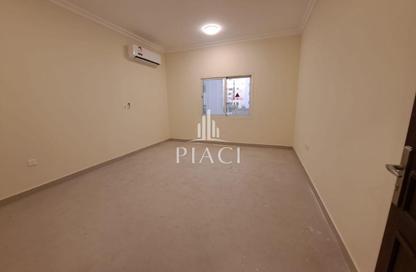 Apartment - 3 Bedrooms - 3 Bathrooms for rent in Al Jazeera Street - Fereej Bin Mahmoud North - Fereej Bin Mahmoud - Doha