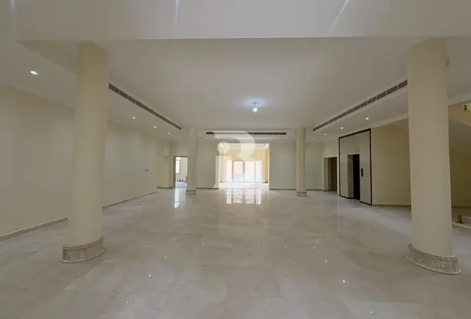 60054762 - Property Image 2