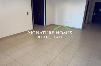 Apartment - 1 Bedroom - 2 Bathrooms for rent in Tower 19 - Porto Arabia - The Pearl Island - Doha
