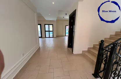 Duplex - 4 Bedrooms - 5 Bathrooms for rent in Qanat Quartier - The Pearl Island - Doha