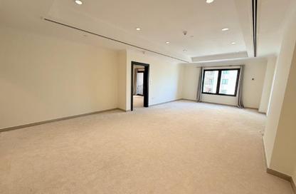 Apartment - 1 Bedroom - 2 Bathrooms for rent in East Porto Drive - Porto Arabia - The Pearl Island - Doha
