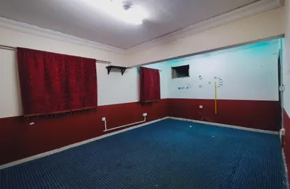 Apartment - Studio - 1 Bathroom for rent in Fereej Kulaib - Doha
