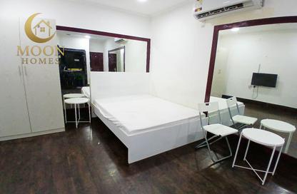 Apartment - Studio - 1 Bathroom for rent in Umm Ghuwailina 4 - Umm Ghuwailina - Doha