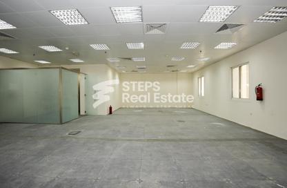 Office Space - Studio - 2 Bathrooms for rent in Muntazah 7 - Al Muntazah - Doha