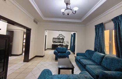 Apartment - 2 Bedrooms - 2 Bathrooms for rent in Thabit Bin Zaid Street - Al Mansoura - Doha