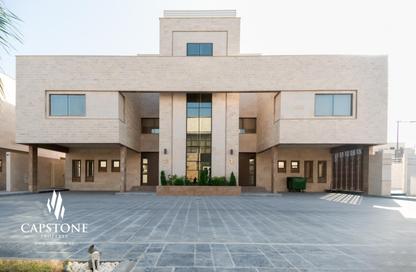 Villa - 4 Bedrooms - 6 Bathrooms for rent in Al Maamoura - Al Maamoura - Doha