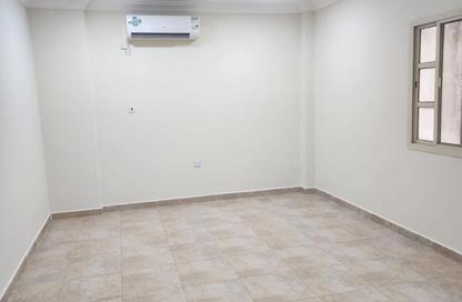 Apartment - 2 - 2 for sale in Al Mansoura - Al Mansoura - Doha
