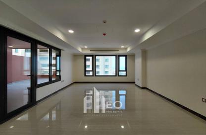 Apartment - 1 Bedroom - 1 Bathroom for rent in East Porto Drive - Porto Arabia - The Pearl Island - Doha