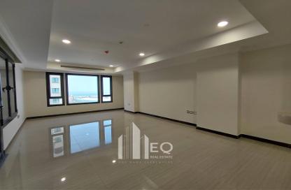 Apartment - 1 Bedroom - 1 Bathroom for rent in East Porto Drive - Porto Arabia - The Pearl Island - Doha