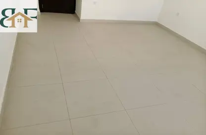 شقة - 2 غرف نوم - 2 حمامات للايجار في بن عمران - فريج بن عمران - الدوحة