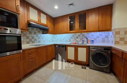 Apartment - 2 Bedrooms - 3 Bathrooms for rent in East Porto Drive - Porto Arabia - The Pearl Island - Doha