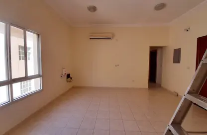 Apartment - 3 Bedrooms - 3 Bathrooms for rent in Muntazah 7 - Al Muntazah - Doha