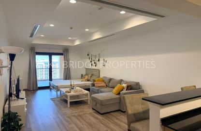 Apartment - Studio - 1 for sale in Tower 13 - Porto Arabia - The Pearl Island - Doha