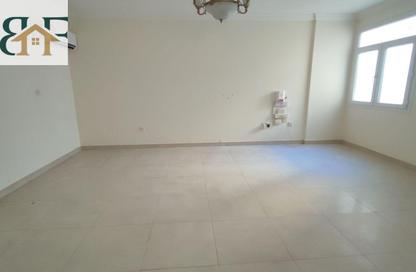 Apartment - 3 Bedrooms - 3 Bathrooms for rent in Al Sadd Road - Al Sadd - Doha