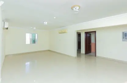 Apartment - 2 Bedrooms - 2 Bathrooms for rent in Ammar Bin Yasser Street - Al Aziziyah - Doha Apartment - 2 Bedrooms - 2 Bathrooms for rent in Ammar Bin Yasser Street - Al Aziziyah - Doha