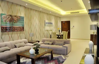 Apartment - 2 Bedrooms - 3 Bathrooms for rent in Al Sadd Road - Al Sadd - Doha