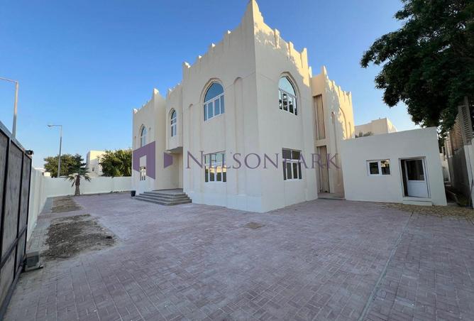 1028004 - Property Image 2