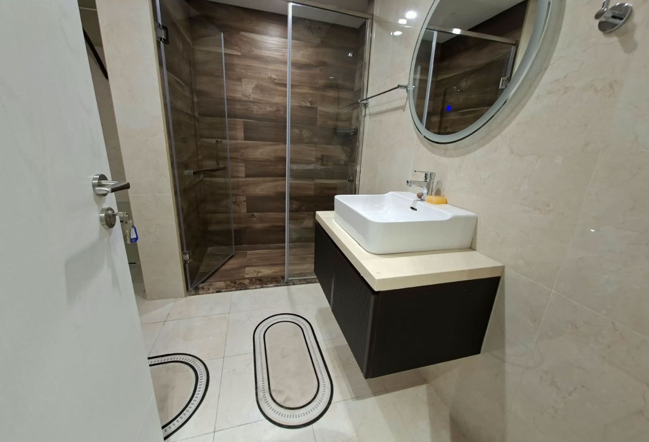 Brand New fully furnished 1-bedroom apartment in y thumbnail 12