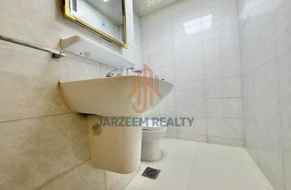 Apartment - 2 Bedrooms - 2 Bathrooms for rent in West Bay Tower - West Bay - West Bay - Doha