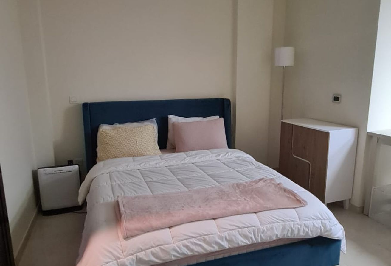 SUPER ELEGANT STUDIO FULLY FURNISHED IN FOXHILLS