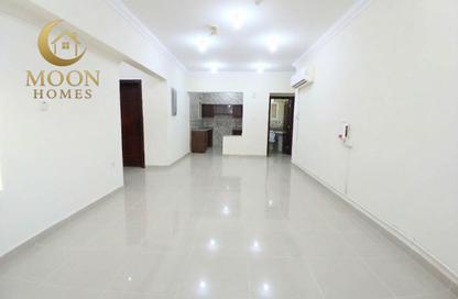 Apartment - 2 - 2 for rent in Umm Ghuwailina 4 - Umm Ghuwailina - Doha