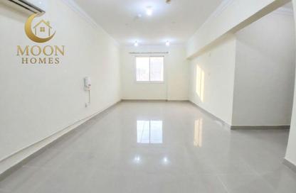Apartment - 2 - 2 for rent in Umm Ghuwailina 4 - Umm Ghuwailina - Doha